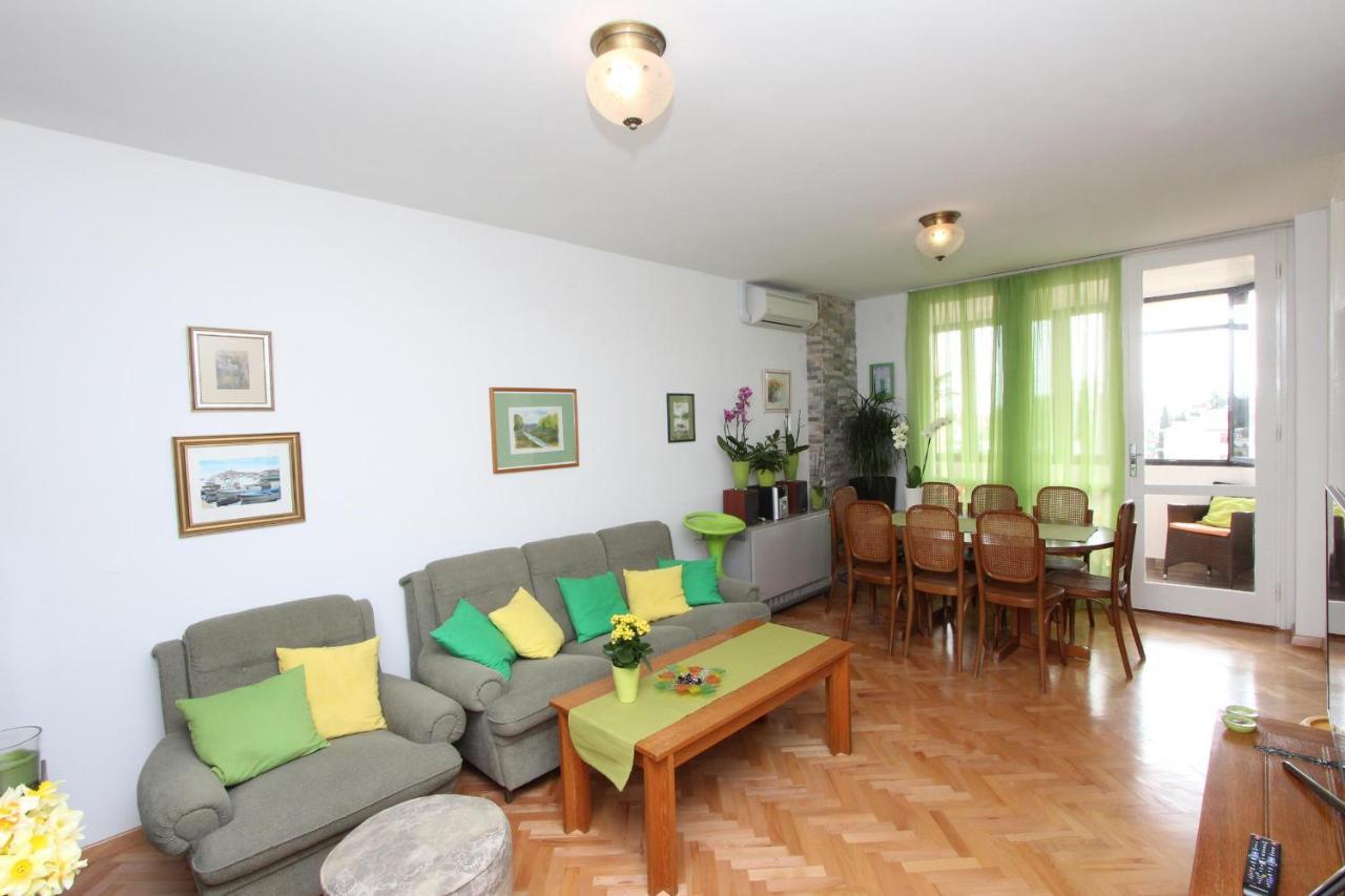 Apartment Elia روفينج المظهر الخارجي الصورة